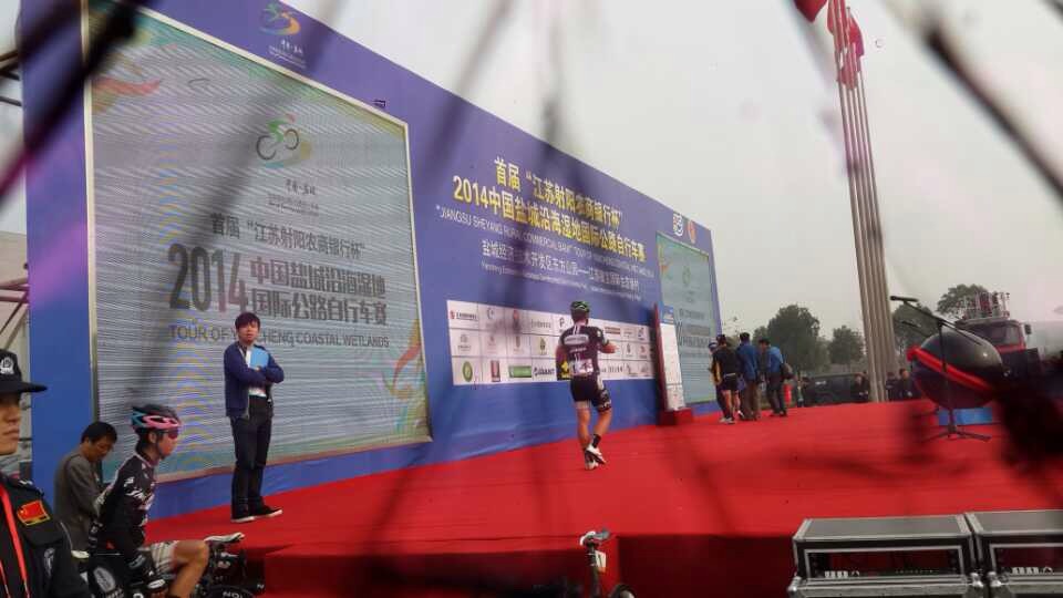 �Ͼ�����LED������