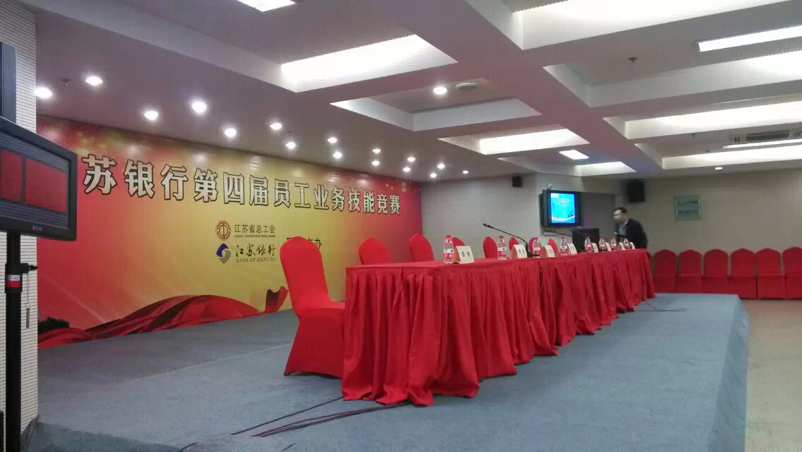 �Ͼ�����������